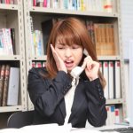 電話応対　女性